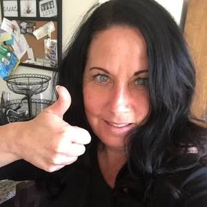 Meet your Posher, Debbie